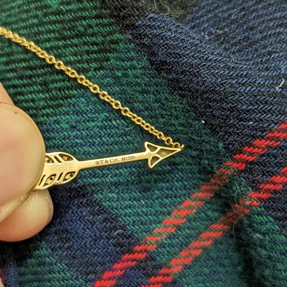 RARE. Tiffany & Co. Arrow Rose gold Necklace - Picture 4 of 4